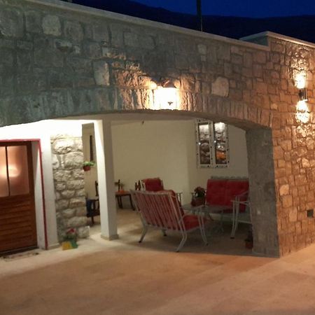 Вілла Stone House In Buljarica Petrovac Екстер'єр фото