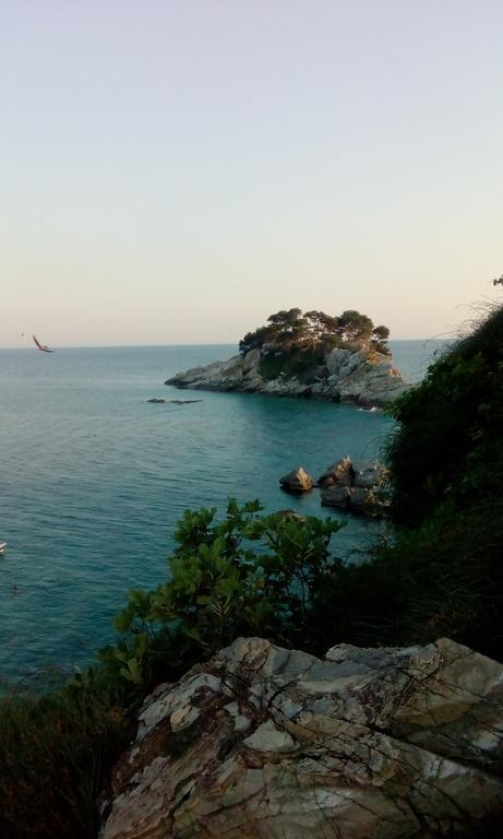 Вілла Stone House In Buljarica Petrovac Екстер'єр фото