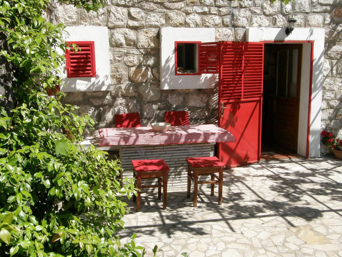 Вілла Stone House In Buljarica Petrovac Екстер'єр фото