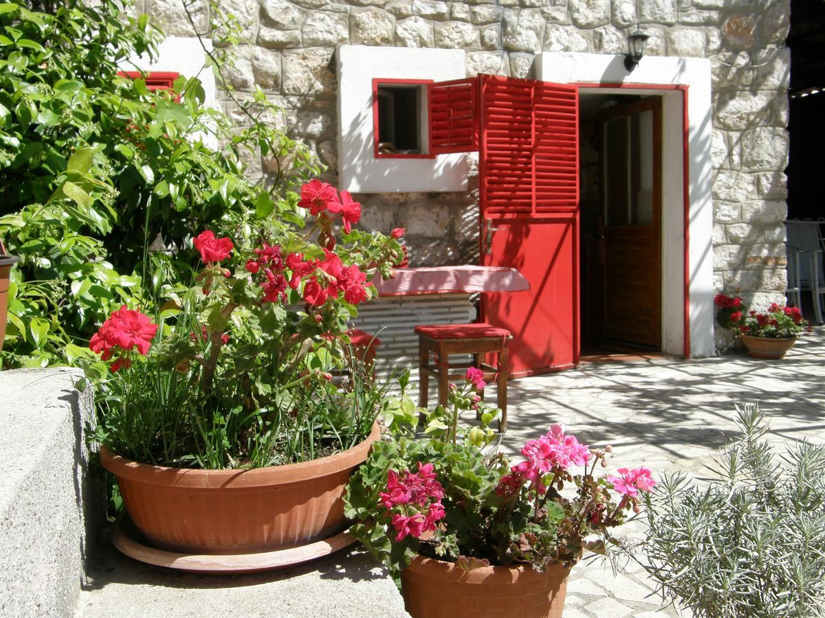 Вілла Stone House In Buljarica Petrovac Екстер'єр фото