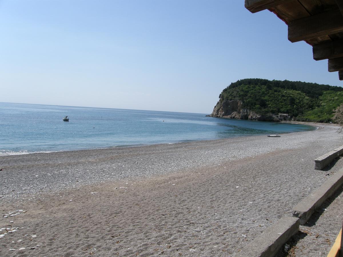 Вілла Stone House In Buljarica Petrovac Екстер'єр фото